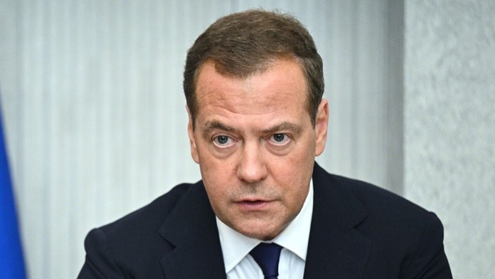 Medveděva znepokojily kroky Česka. Musíme jednat, vyzývá