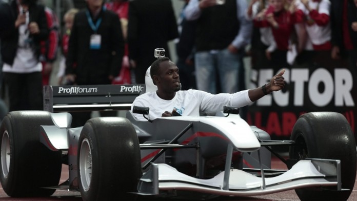 BOLT přijel ve formuli! Viděl i triumfy Hejnové a Veselého