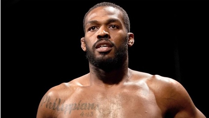 Jon Jones přišel o titul! O pás nyní Johnson a Cormier na UFC 187
