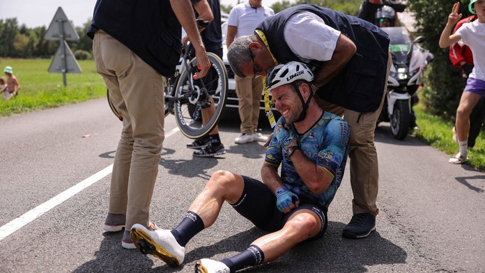 Smutný konec legendy. Cavendish do cíle své poslední Tour de France nedojede