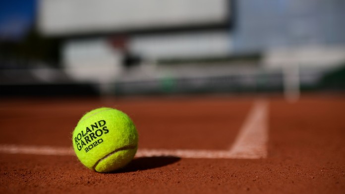 Djokovič souhlasí s Nadalem, míčky na French Open jsou moc těžké