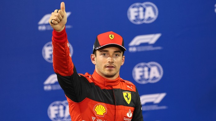 Kvalifikaci na úvodní závod F1 ovládl Leclerc, obhájce Verstappen byl druhý