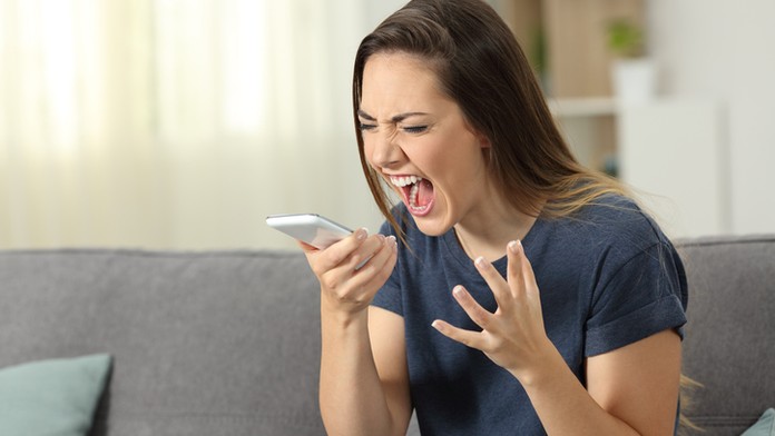 Česko začíná vypínat 3G síť, lidé se staršími telefony přijdou o internet
