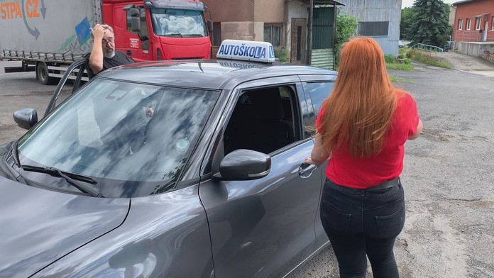 Kolik pokusů by měli mít žadatelé o řidičák? A souhlasíte s řidičákem na zkoušku? ANKETA
