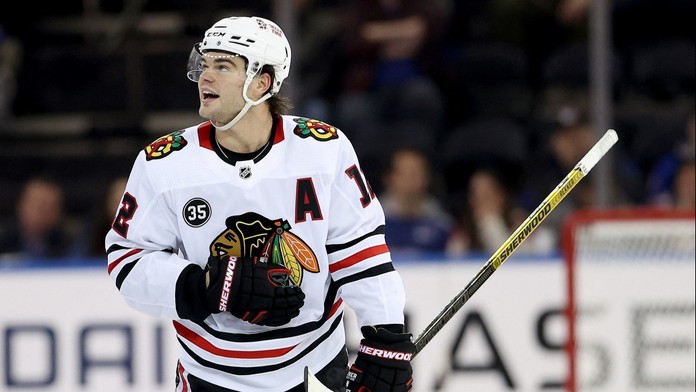 Výprodej v Chicagu: Hawks opouští kanonýr i talentovaný centr