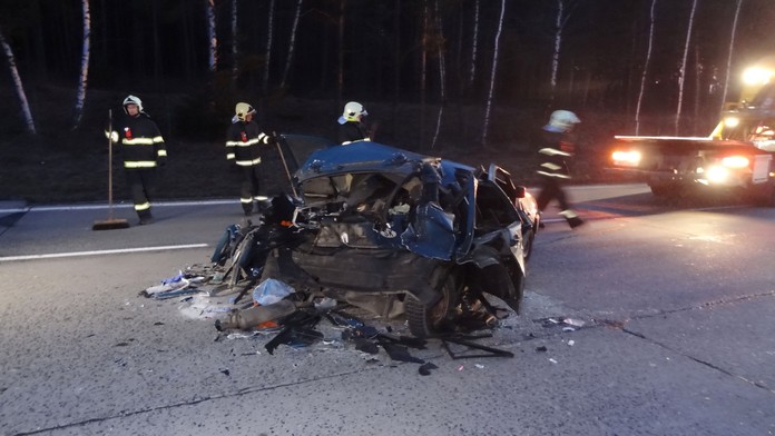 Smrt na D1. Kamion smetl auto, které zastavilo kvůli poruše