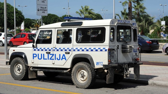 Trojice Slováků měla na Maltě unést krajana, násilím z něj mámili peníze