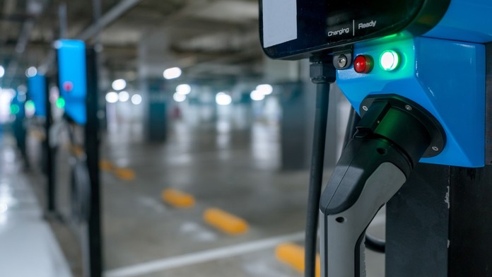 Prodeje elektromobilů propadly. Překvapení? Ani ne, Česko zatím baterky nezajímají