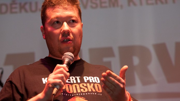 PREZIDENTSKÁ ANKETA: Na Hradě chcete Okamuru, ale toho škrtli