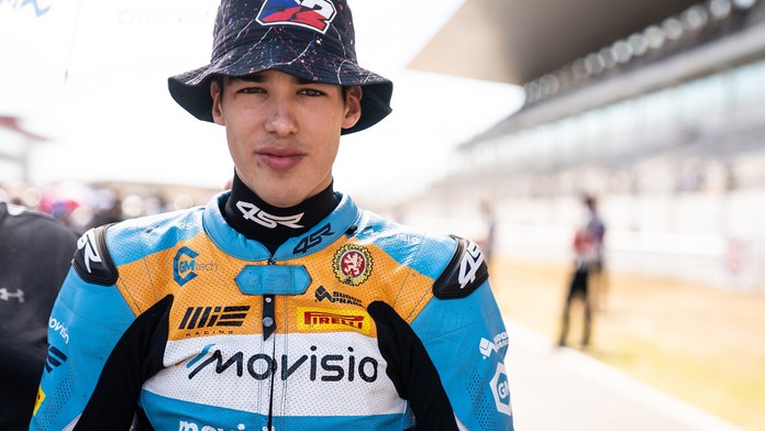 Velký úspěch českého motorsportu! Oliver König bude závodit v superbicích