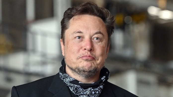 Musk už nechce koupit Twitter, ten ho bude žalovat