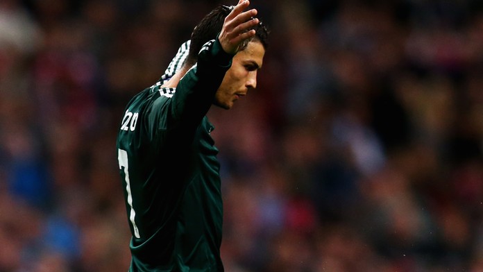 LM: Ronaldo setnul hattrickem Ajax, City mělo namále