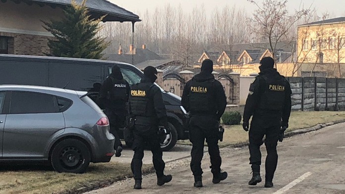 Starosta se synem si měli u mafie objednat vraždy! Skončili v cele 