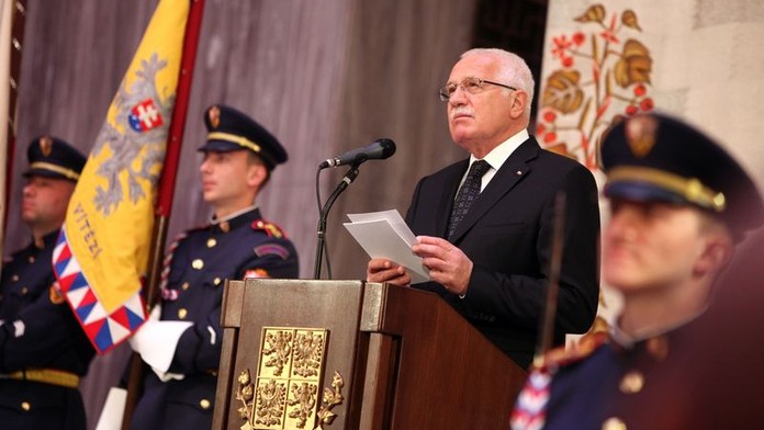 Představitelé stran zvolených do Sněmovny se schází s Klausem