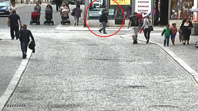 Muž v Jihlavě osahával na ulici holčičku (6), už ho obvinili
