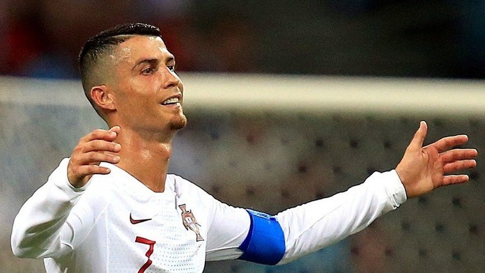 Nám nepřidáte a Ronalda chcete platit? Zaměstnanci FIAT se bouří!