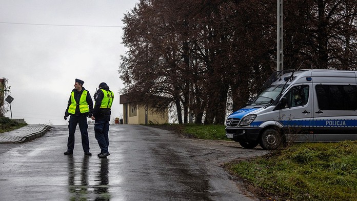 Masakr v polském sirotčinci. Útočník zabil dívenku, několik zraněných