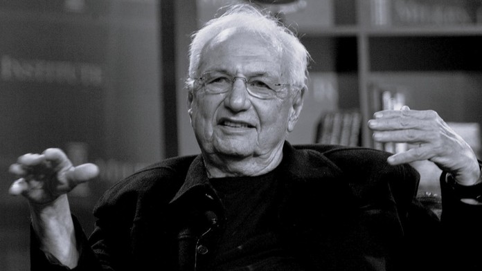 Zemřel legendární architekt Frank Gehry. Jeho ikonické dílo lidé v Praze vidí denně