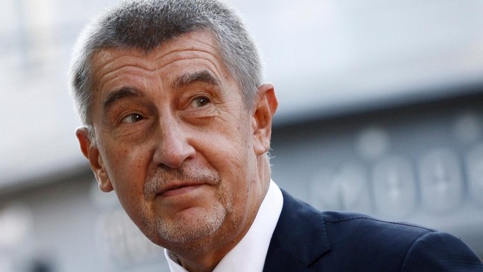 Babiš chce zrušit dvoukolovou volbu do Senátu. Podle vlády je návrh nesmyslný