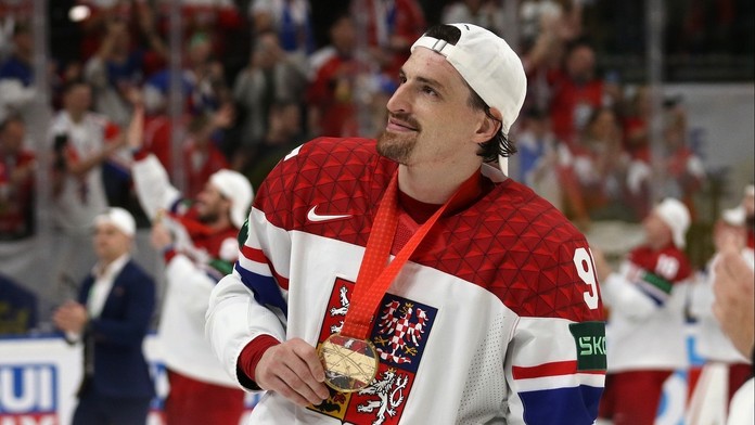 Mistr světa z Třince mění angažmá. Místo NHL přestupuje do Švýcarska