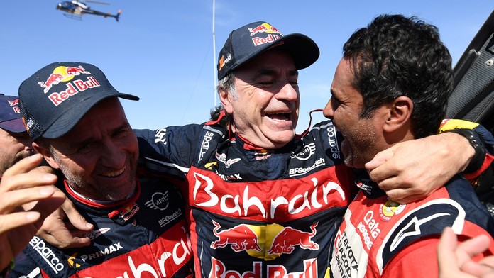 Dakar je v cíli! Sainz slaví hattrick, Prokop dojel před Alonsem