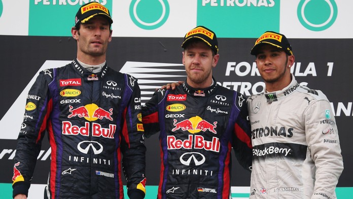 Rozpaky v Sepangu! Vettel ukradl vítězství Webberovi, Mercedes obral Rosberga o pódium