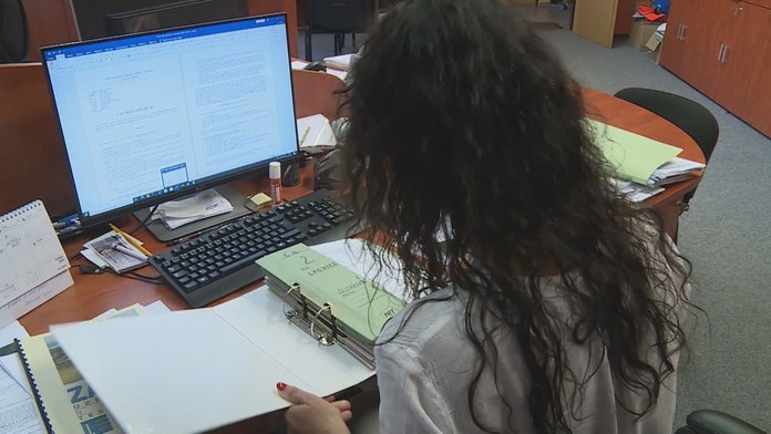 Majitelku pozemků našli úředníci po 69 letech. Vlastnicí se stala ještě jako dítě