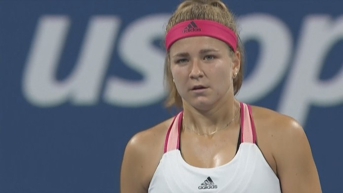 Muchová a Vondroušová dominovaly. Ze sester Plíškových jde dál jen jedna