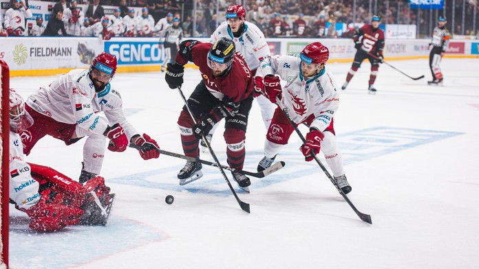 Extraliga zná čtvrtfinálové dvojice. Sparta může ukončit třineckou sérii