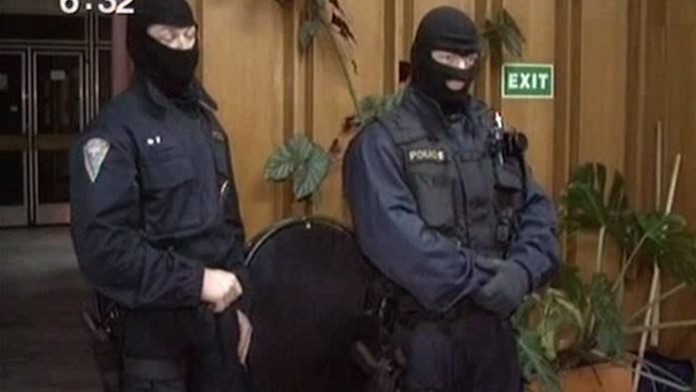 Dopadli mafiány, kteří terorizovali podnikatele v západních Čechách