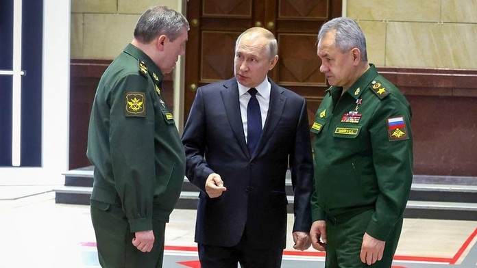 Unikl záznam hovoru ruských vojáků. Putinova armáda dostala tajný rozkaz