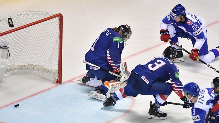 Slováci stále mohou věřit v postup. Švédové udolali Švýcary