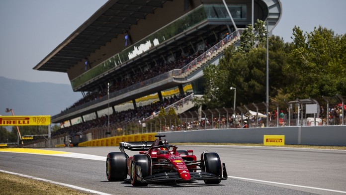 Kvalifikaci vyhrál po napínavém finiši Leclerc. Verstappen v závěsu