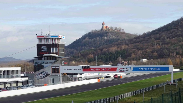 Mostecký autodrom ztichne...