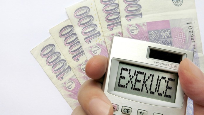 Řešíte dluhy s exekutorem? Nový rozsudek vymahače nepotěší