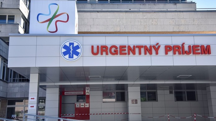 Čtyři děti na Slovensku se úmyslně otrávily paracetamolem. Případů přibývá