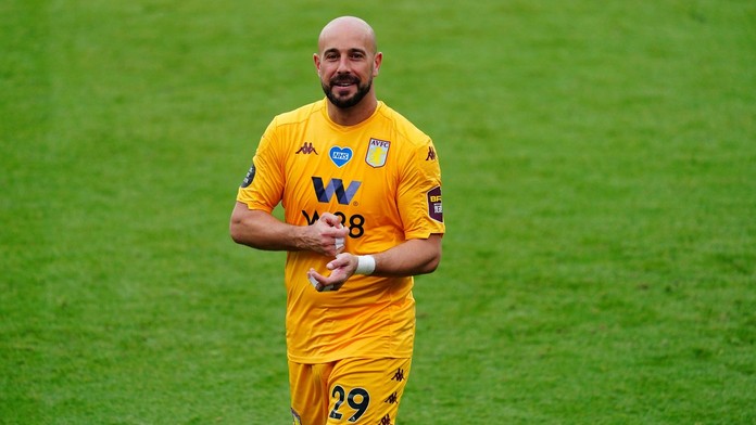 Reina splnil úkol a vychytal záchranu. Spurs vybojovali Evropskou ligu