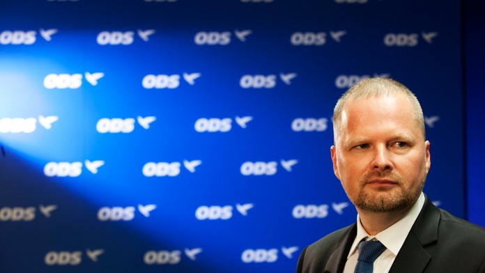 ODS se topí v dluzích! Regiony musí poslat peníze do Prahy