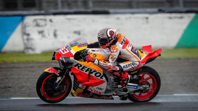 Marc Márquez se po konci v Hondě upsal novému týmu. Bude jezdit s bratrem