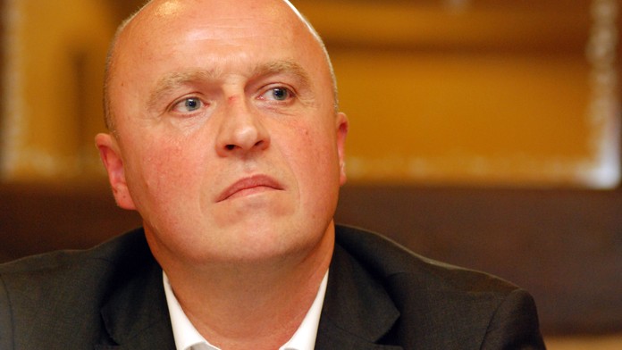 Ve švýcarské bance mi ukradli miliony, tvrdí bývalý šéf Sparty Mach