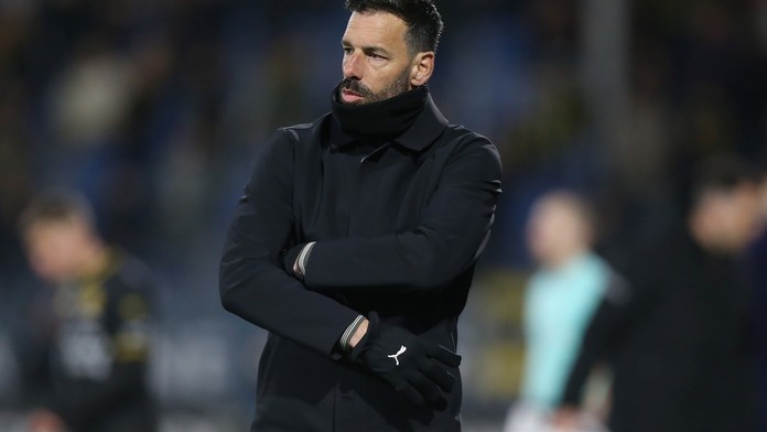 Start nové životní etapy. Van Nistelrooy bude trénovat slavný klub