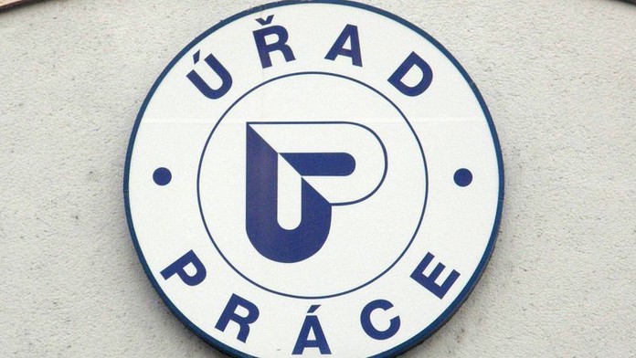 Tisíce lidí přišly o dávky! Nechtěli práci, kterou jim nabídl pracák