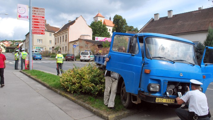 Srazil dvě děti ze školky, DOSTAL DVA ROKY!