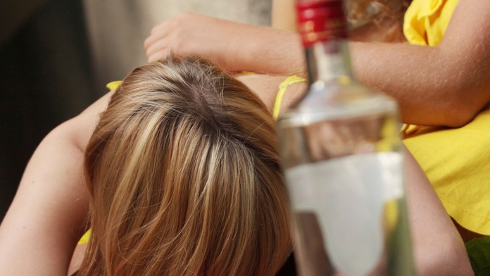 Postrach rodičů: Na internetu se dá volně koupit přístroj, který zvyšuje účinek alkoholu