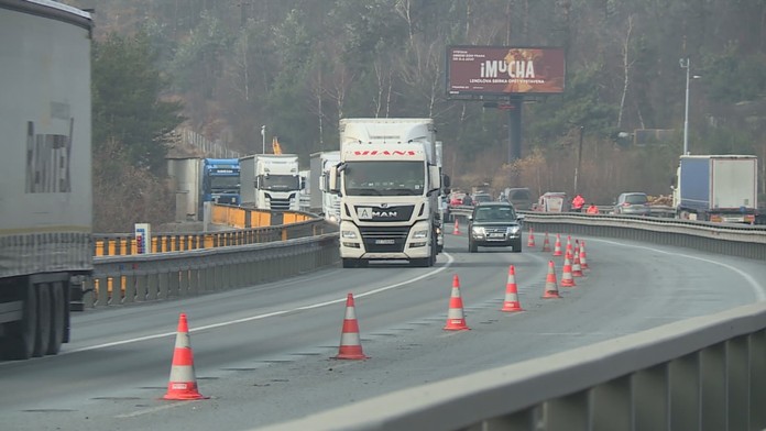 Silničáři po zimní pauze opět obsadí D1. Kde budou největší komplikace?