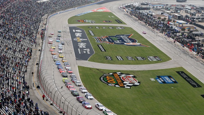 Texas Motor Speedway otevře předposlední část NASCAR Playoffs