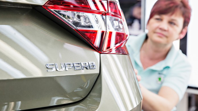 Škoda neuhájila svoji vlajkovou loď. Koncern stěhuje stěžejní model jinam