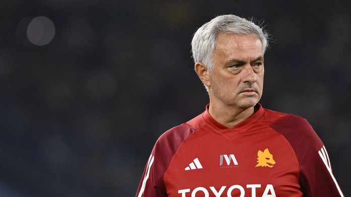 Mourinho je blízko vyhazovu, píší v Itálii. Klub vše popírá. Trenér se nebrání Arábii