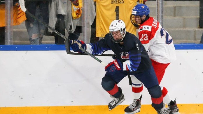 Česká osmnáctka v semifinále zaskočila favorita, od USA ale schytala debakl