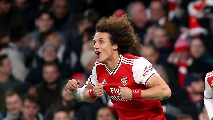 Vlasatý uličník Luiz tahá kamarády za nos a ještě se tím vesele chlubí!